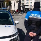 Un agente de la Policía Local de Burgos en una imagen de archivo.