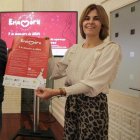 La diputada de Promoción Provincial, Magdalena Rodríguez, y el Alcalde de Sotosalbos, Feliciano Isabel