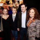 Ana Garcés, María Adánez, Alfonso Fernández Mañueco y Silvia Marsó, en la gala del Daoiz y Velarde.
