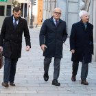 En el centro de la imagen, el senador del PP José Manuel Baltar a su llegada al Tribunal Supremo, a 13 de enero de 2025, en Madrid.
