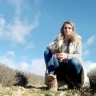 Libertad Cabal va a plantar una nueva parcela de lavandín en la localidad burgalesa de Cilleruelo de Arriba. / E. M.