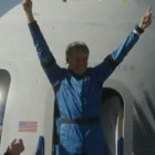 Jesús Calleja en su llegada a la Tierra