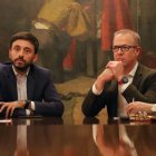 El Senado rechaza la petición socialista sobre el Serla. En la imagen, los senadores socialistas Francisco Díaz y Ander Gil.