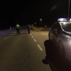 Agentes de la Guardia Civil en el lugar donde se produjo el suceso.