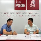 Daniel de la Rosa junto a Carlos Montesino este miércoles.