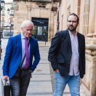 Ángel Hernández, a su llegada al Juzgado de Soria junto a su abogado.