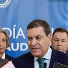 El presidente del Colegio de Economistas, Juan Carlos De Margarida, y el consejero de Economía y Hacienda de la Junta, Carlos Fernández Carriedo, en la celebración del XV Día de la Auditoría.