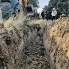 La ARMH localiza en una fosa común de La Fresneda (Segovia) los restos de un maestro y un caminero asesinados.

La Asociación para la Recuperación de la Memoria Histórica (ARMH) ha encontrado la fosa común de dos republicanos asesinados por en la finca La Fresneda, perteneciente al municipio segoviano de Vegas de Matute, sita a un kilómetro del pueblo cuando se accede desde la carretera de Villacastín.

CASTILLA Y LEÓN ESPAÑA EUROPA SEGOVIA SOCIEDAD
ARMH