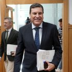 El consejero de Economía y Hacienda y portavoz de la Junta, Carlos Fernández Carriedo, comparece en la rueda de prensa posterior al Consejo de Gobierno.