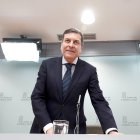 El consejero de Economía y Hacienda y portavoz de la Junta de Castilla y León, Carlos Fernández Carriedo, en la rueda de prensa posterior al Consejo de Gobierno.