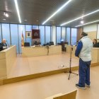 El acusado de apuñalar a su compañero de piso en Burgos durante el juicio.