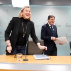 Isabel Blanco comparece tras el Consejo de Gobierno junto a Carlos Fernández Carriedo.