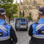 Dos policías locales en Segovia en una imagen de archivo