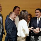 El consejero de Medio Ambiente, Juan Carlos Suárez Quiñones, antes de su comparecencia en las Cortes.