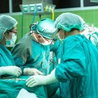 Imagen de una intervención quirúrgica en un hospital, en una imagen de archivo.