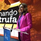 La viceconsejera de Acción Cultural, Mar Sancho, presenta en FITUR, el VI Concurso Internacional ‘Cocinando con Trufa’