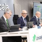 En la imagen de (I a D ), el director general de finanzas, Pablo Gonzalez, el CEO Isidro Rubiales y el director de relaciones con inversores, Jaime Hernández