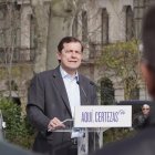 El candidato del PPCyL a la reelección como presidente de la Junta, Alfonso Fernández Mañueco, clausura el acto de presentación de la caravana electoral en Valladolid.