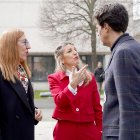 La ministra de Trabajo, Yolanda Díaz, y el candidato de la coalición IU, Sumar y Equo, Juan Gascón, mantienen un encuentro con comités de empresa en ERE o deslocalización.