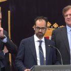 Javier García-Conde junto a Javier Ortega-Smith en las Cortes de Castilla y León, en una imagen de archivo.