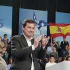 Alberto Núñez Feijóo y Alfonso Fernández Mañueco, durante el acto de fin de campaña del PPCyL en Valladolid