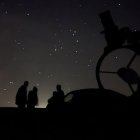AstroParedes se prepara para el eclipse solar de agosto