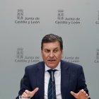 El consejero de Economía y Hacienda y portavoz, Carlos Fernández Carriedo, comparece en rueda de prensa posterior al Consejo de Gobierno.
