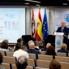 El presidente del CES, Enrique Cabero, en la presentación del informe.