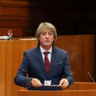 Martínez ofrece a Mañueco el 'gurruño'.