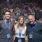 El secretario general del PP, Miguel Ángel Tellado interviene en el XVI Congreso Nacional de Nuevas Generaciones del Partido Popular, junto a la presidenta saliente de NNGG de España, Beatriz Fanjul, y al candidato al cargo, Ignacio Dancausa