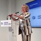 La portavoz del Grupo Parlamentario Popular en las Cortes de Castilla y León, Leticia García, durante su comparecencia con los medios de comunicación.