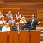 Intervención de Alfonso Fernández Mañueco durante el pleno de las Cortes