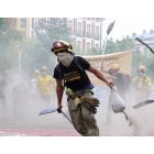 El colectivo de bomberos forestales se manifiesta para reclamar estabilidad y continuidad laboral en Castilla y León. - ICAL