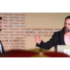 Juan García-Gallardo y Santiago Abascal, la noche electoral del 13 de febrero de 2022 en Valladolid.-ICAL