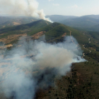 Declarado el nivel 1 en el incendio del municipio salmantino de Valdelageve.- E. M.
