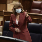 La ministra de Educación, Pilar Alegría, interviene en una sesión plenaria, en el Congreso de los Diputados. - Europa Press