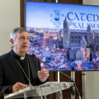 El obispos de Salamanca, José Luis Retana, inaugura el nuevo espacio expositivo del Palacio Episcopal.-ICAL