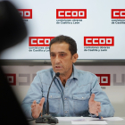 El secretario general de CCOO en Castilla y León, Vicente Andrés, durante la rueda de prensa. ICAL