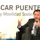 El ministro de Transportes, Óscar Puente, en las Conversaciones Políticas de El Mundo de Castilla y León.- J. M. LOSTAU