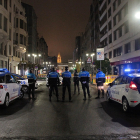Policías locales y nacionales controlan el centro de León.- ICAL