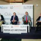 Pablo R. Lago, Tomás Castro, Javier Hurtado y José Borja durante el foro. / LOSTAU