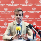 El secretario autonómico de Escuelas Católicas Castilla y León, Leandro Roldán, este miércoles en rueda de prensa en Salamanca. - EUROPA PRESS