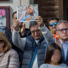 Imagen de archivo de una concentración convocada por el Ayuntamiento de Torrecaballeros en recuerdo y homenaje a Olivia, asesinada presuntamente por su madre en Gijón. E. M.