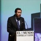 El alcalde de Valladolid, Óscar Puente, durante un momento de su intervención en la gala de los Premios La Posada. PHOTOGENIC