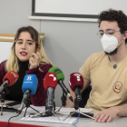 Carmen Vázquez y Nicolás Saiz del Frente de Estudiantes de León.- ICAL