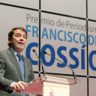 Imagen de archivo del presidente de la Junta, Alfonso Fernández Mañueco, durante su intervención en el acto de entrega de los Premios Francisco de Cossio