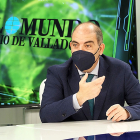 Lorenzo Amor en el programa ‘La Quinta Esquina’, emitido ayer en La 8 de Valladolid. PABLO REQUEJO