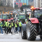 Tractorada de agricultores y ganaderos por la capital burgalesa en protesta por su situación. -ICAL
