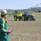 El uso de los drones tiene cada vez más acogida entre el sector vitícola. /  RAÚL G. OCHOA