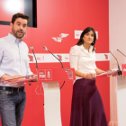 La secretaria de Organización del PSOECyL, Ana Sánchez, junto al secretario general del PSOE de Zamora, Antidio Fagúndez.- ICAL